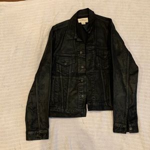 Standard large men’s jean jacket comes from a smoke free environment